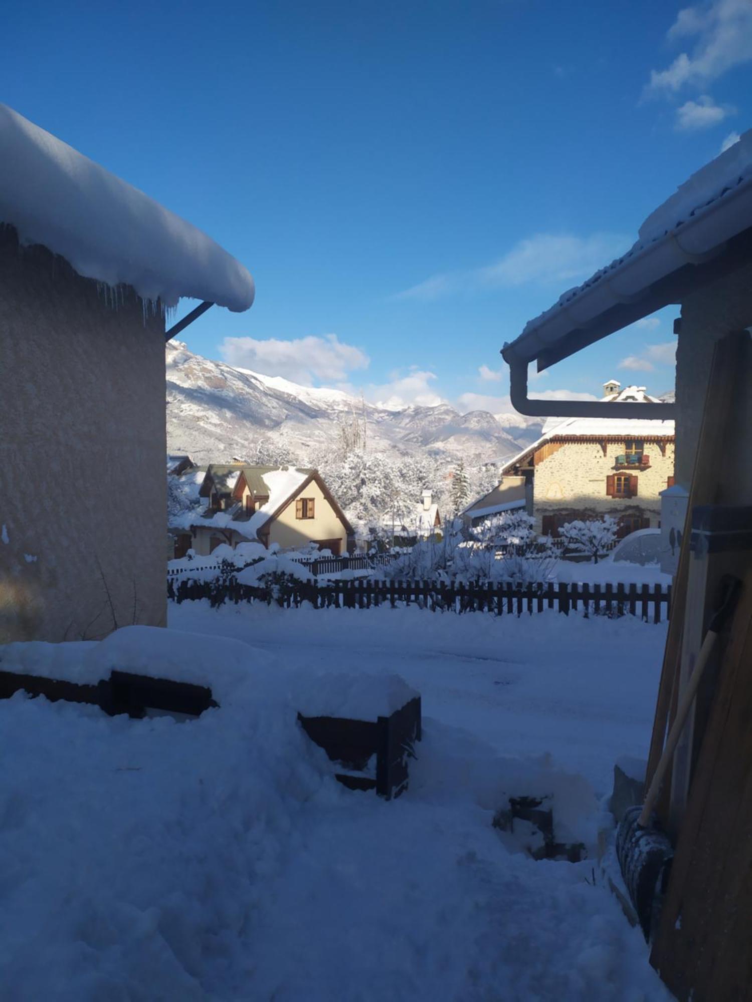 Ferienwohnung Cozy Mini House With Beautiful Views Eygliers Exterior foto