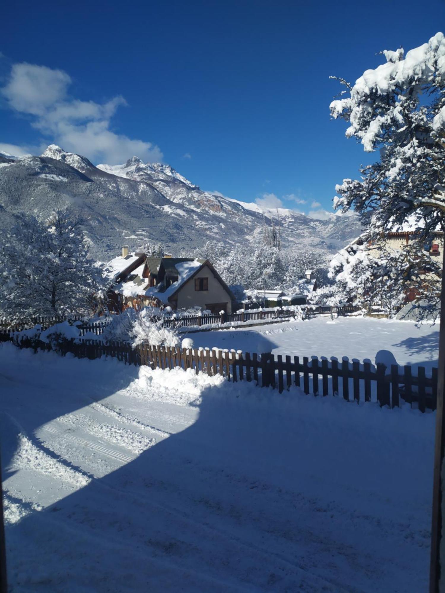 Ferienwohnung Cozy Mini House With Beautiful Views Eygliers Exterior foto