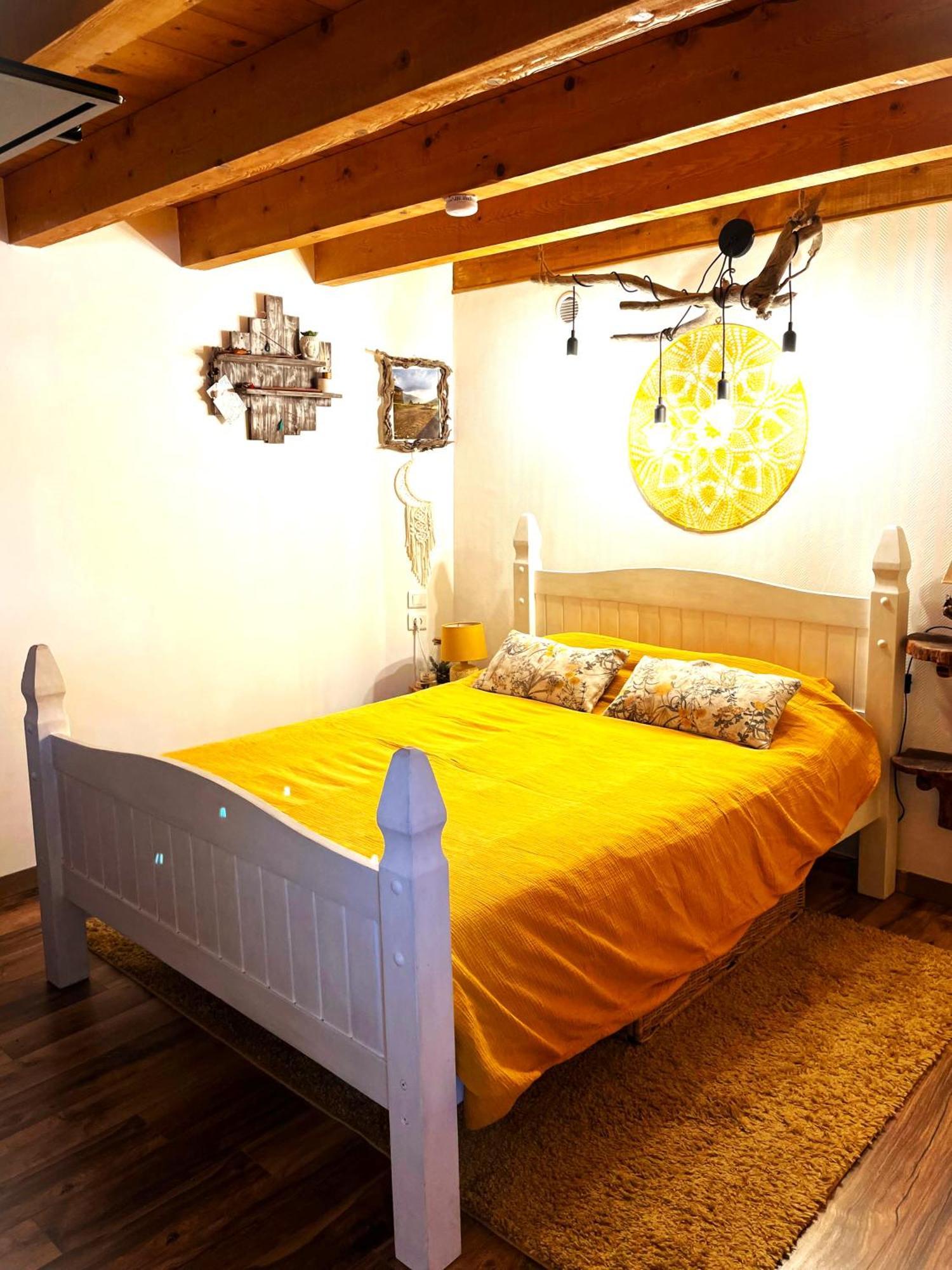 Ferienwohnung Cozy Mini House With Beautiful Views Eygliers Exterior foto
